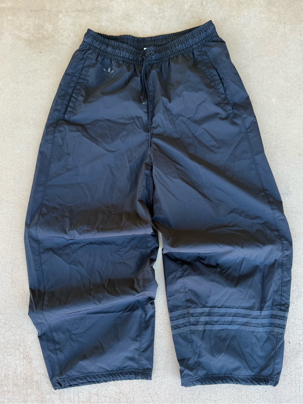 Adidas Originals Black Nylon Track Pants – Men’s Medium (M)